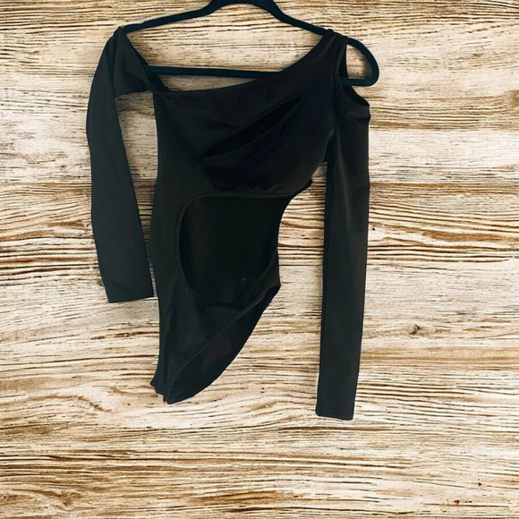 Shein Black Long Sleeve Bodysuit with Side Cutout - Size XS - Picture 5 of 7